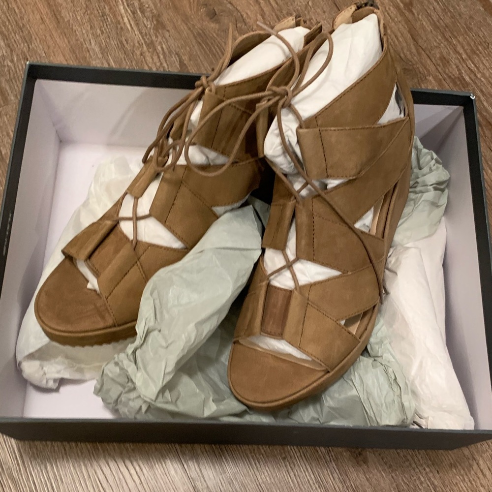 NIB Eileen Fisher Dibs Sandals - 8.5